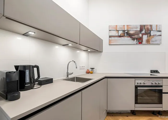 Easy-Flat Rokitanskygasse - Apartments Near Tram 43 To City Center
